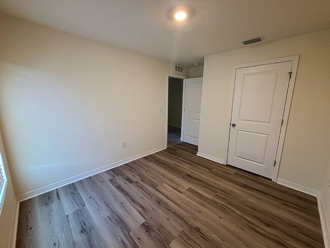 Building Photo - Beautiful 4-Bedroom Modern Home in the Desirable Brookside Community | Ruskin