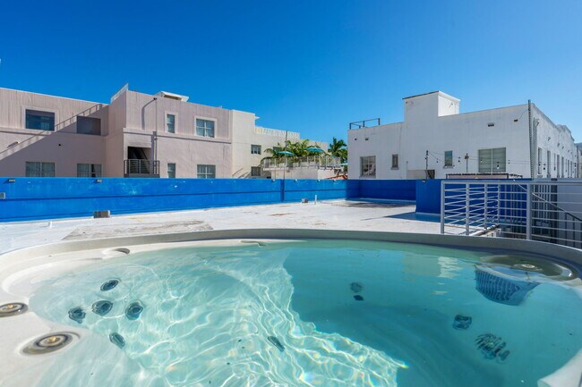 Building Photo - 229 8th St