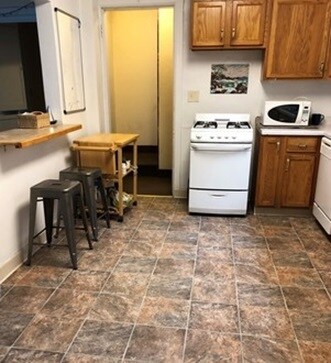 Building Photo - 117 N Bedford St