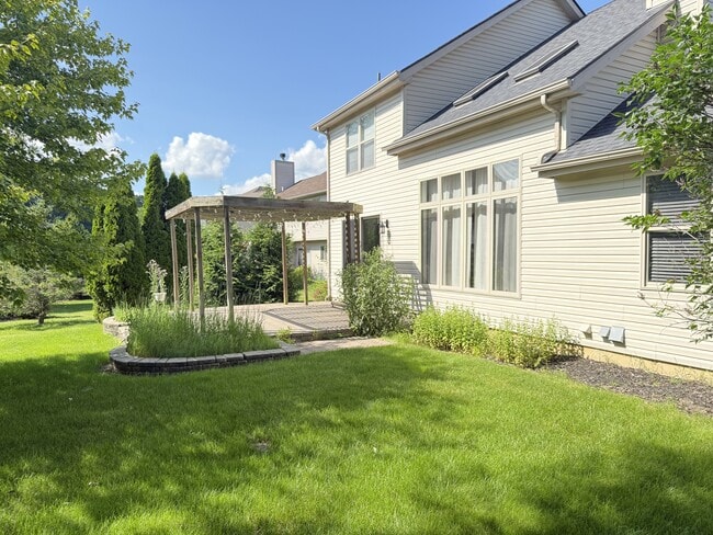 Building Photo - 603 E Castlebury Cir