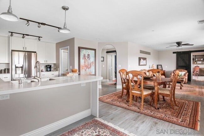 Building Photo - 3508 Tierra Linda Ln