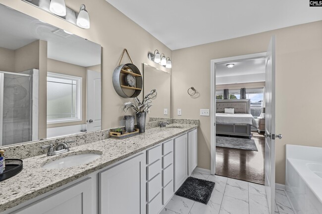 Building Photo - 38 Athlone Ct