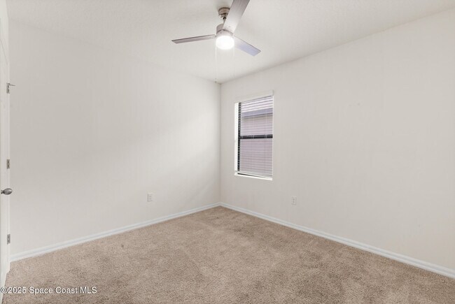 Building Photo - 1854 Capital Dr