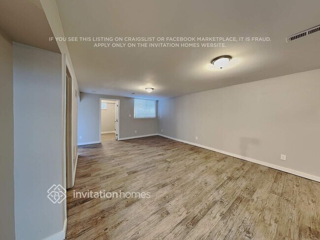 Building Photo - 11001 Needles Ct