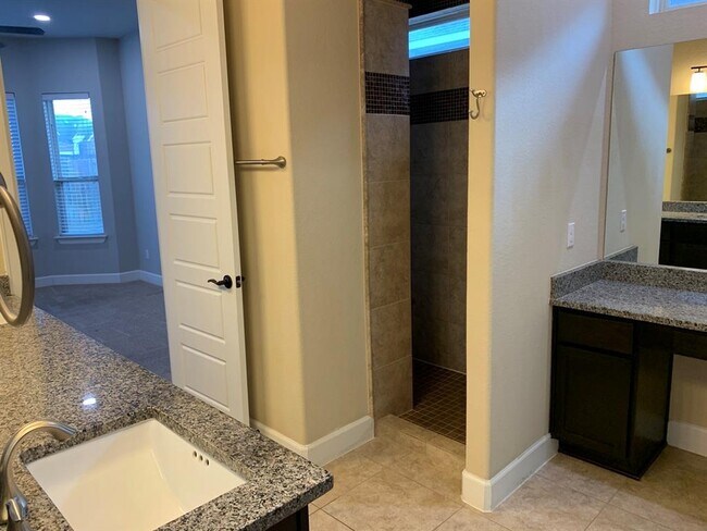 Building Photo - 2713 Santa Rosita Ct