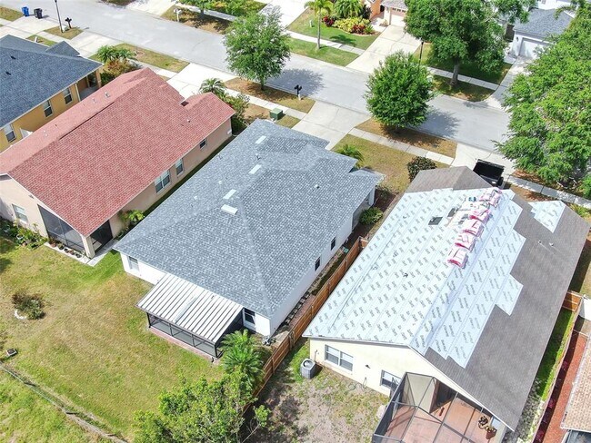 Building Photo - 6760 Waterton Dr