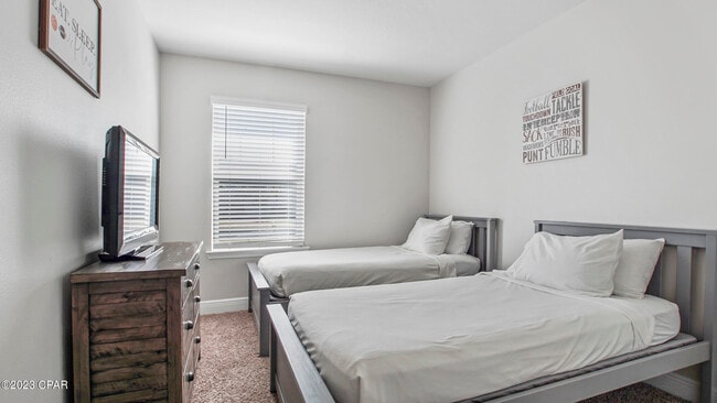 Building Photo - 7450 Shadow Lake Dr