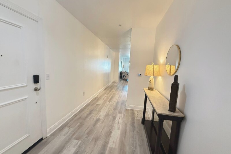 Building Photo - 628 Cleveland St