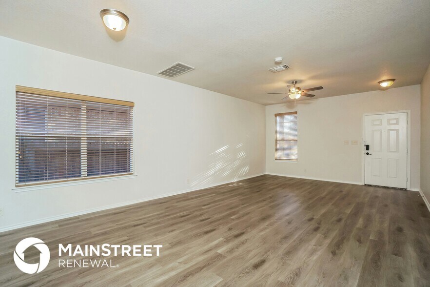 Building Photo - 1027 Caprese Ln