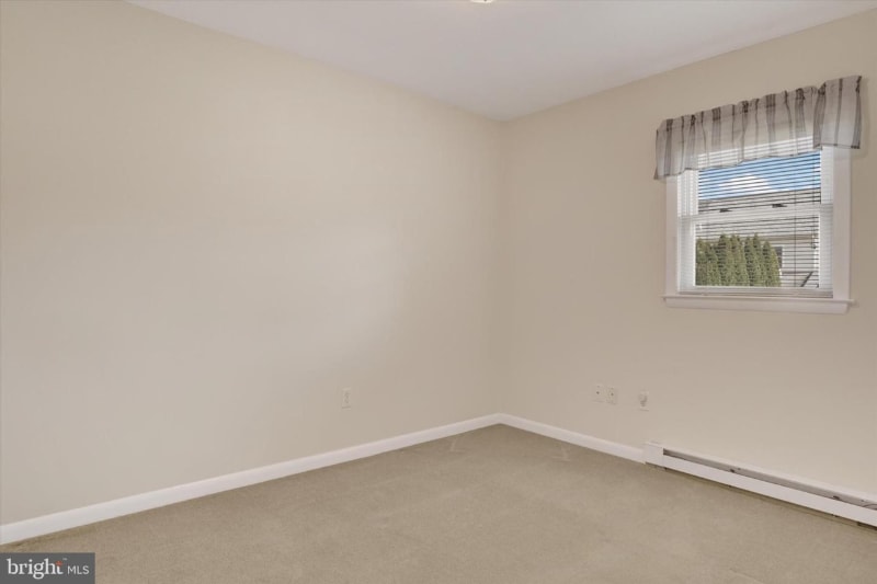 Building Photo - 118 S 22nd St