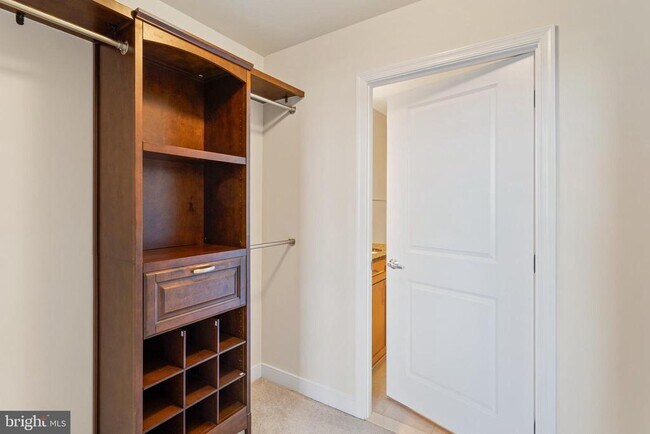 Building Photo - 155 Potomac Passage