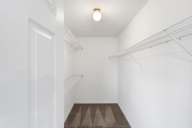 Building Photo - 5001-5003 Betty Jean Way