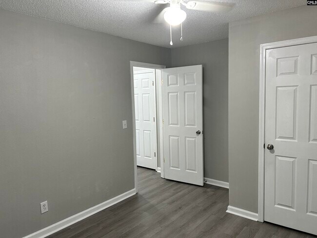 Building Photo - 218 Cogburn Rd