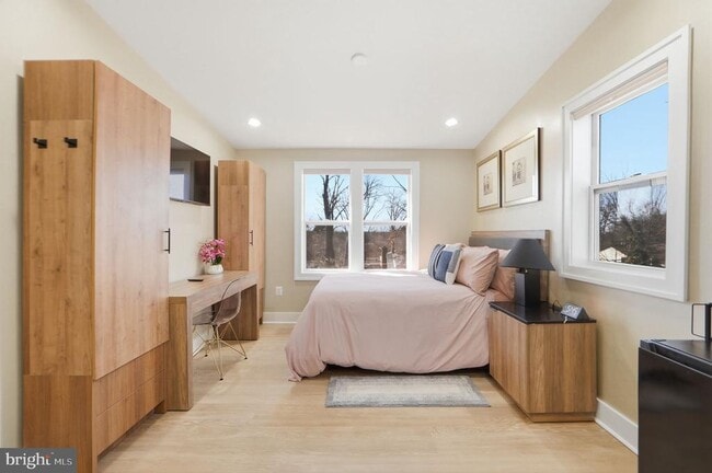 Building Photo - 6314 Barrs Ln