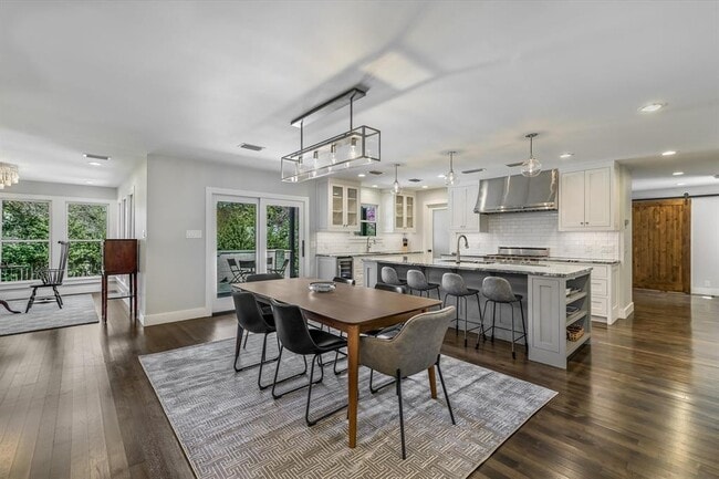 Building Photo - 3102 Foxfire Dr