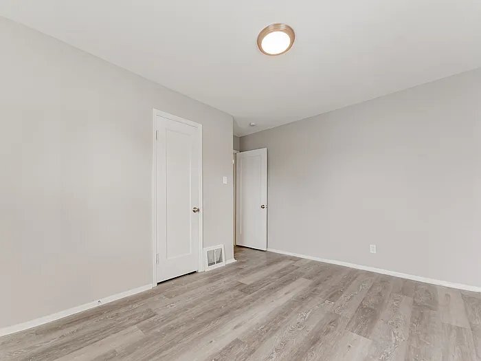 Building Photo - 10909 Pear Tree Ln