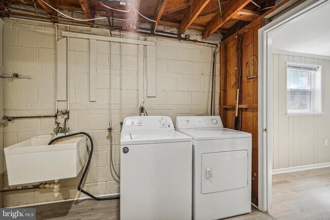 Building Photo - 4107 Javins Dr