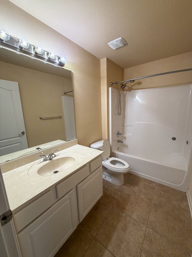 Building Photo - 150 Iron Horse Dr E