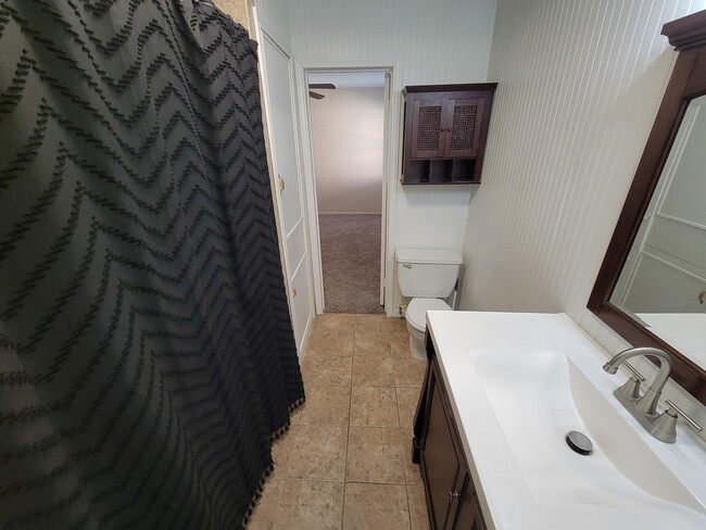 Building Photo - 1107 Milam St