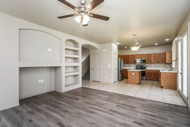 Building Photo - 2623 N Augustine