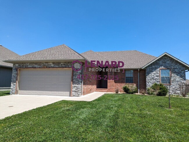 Primary Photo - Beautiful 3 Bedroom House!