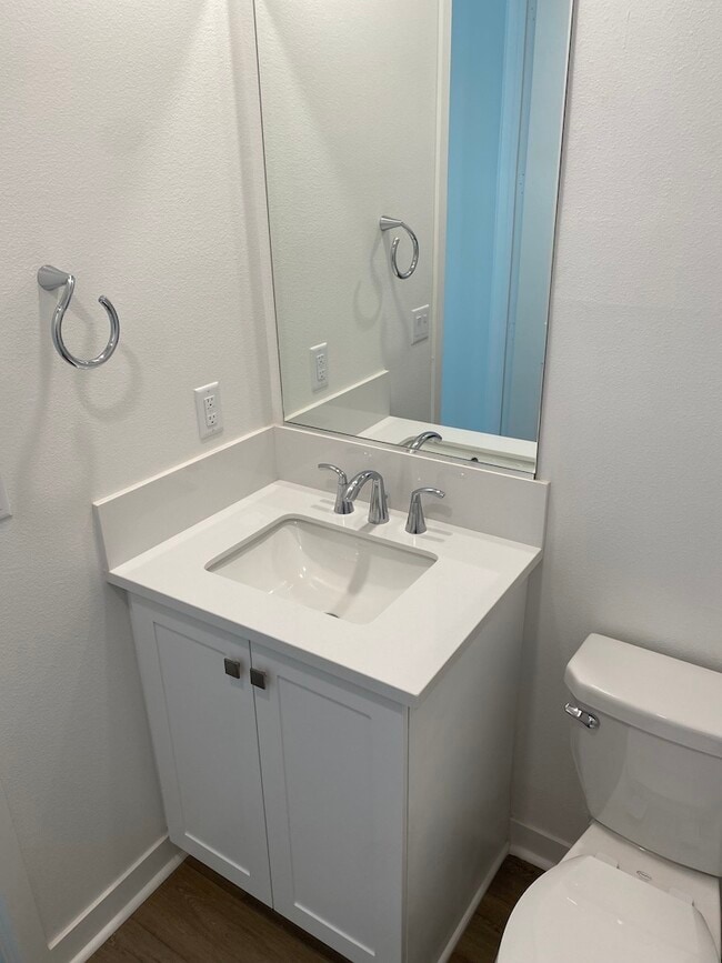 Bath 1 - 27554 Sparrow Ct
