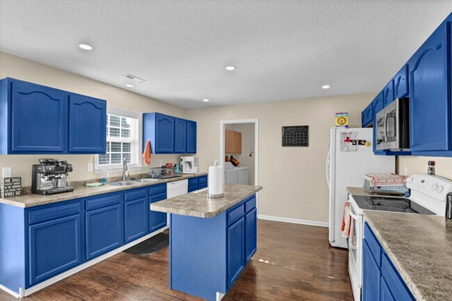 Building Photo - 106 Clint Mills Rd