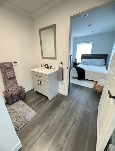 Building Photo - 10 Palmer St