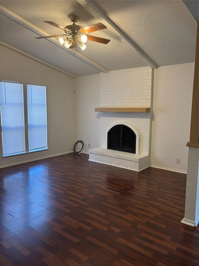 Building Photo - 3103 Edgedale Dr