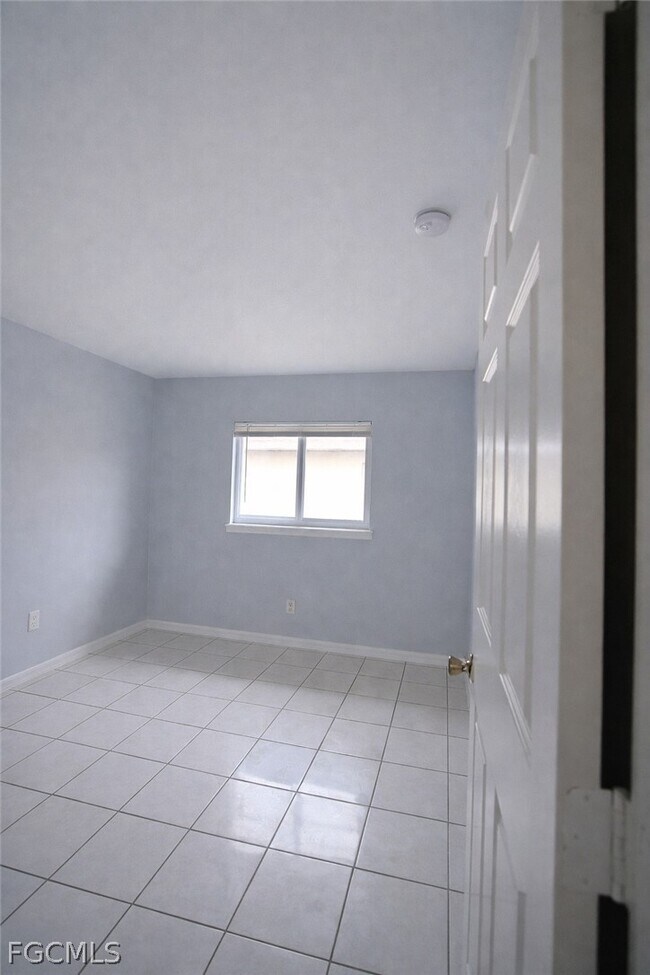 Building Photo - 2903 Hightower Ave S