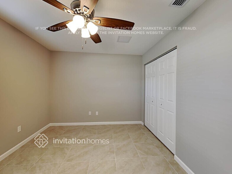 Building Photo - 1192 SW Ithaca St