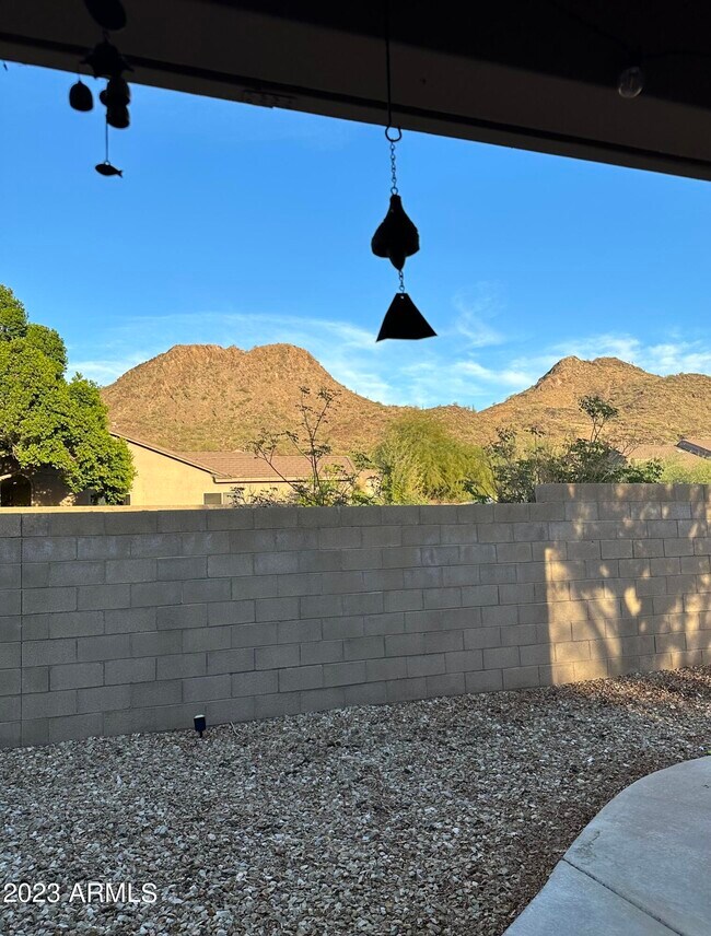 Building Photo - 6403 W Chisum Trail