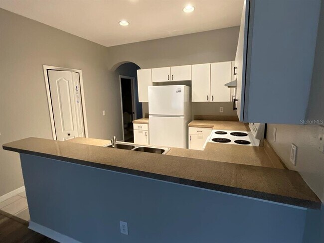 Building Photo - 13121 Kings Crossing Dr