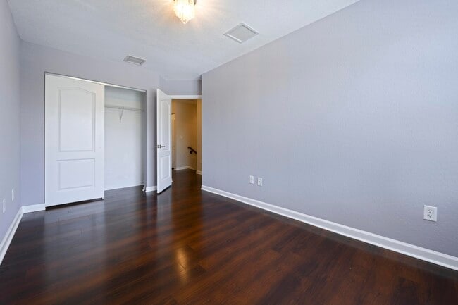 Building Photo - 5817 Monterra Club Dr