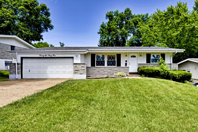 Building Photo - 2635 Netherton Dr