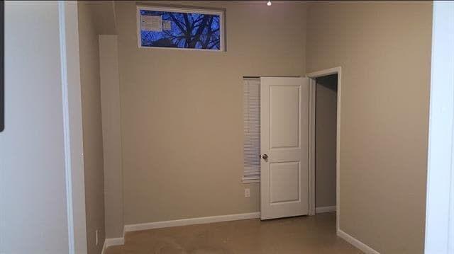 Building Photo - 511 Oakwood Ln