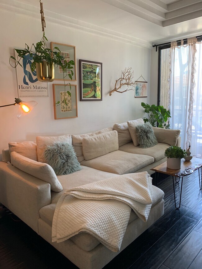 2500 Abbot Kinney Blvd 2500 Abbot Kinney Blvd Los Angeles CA 90291