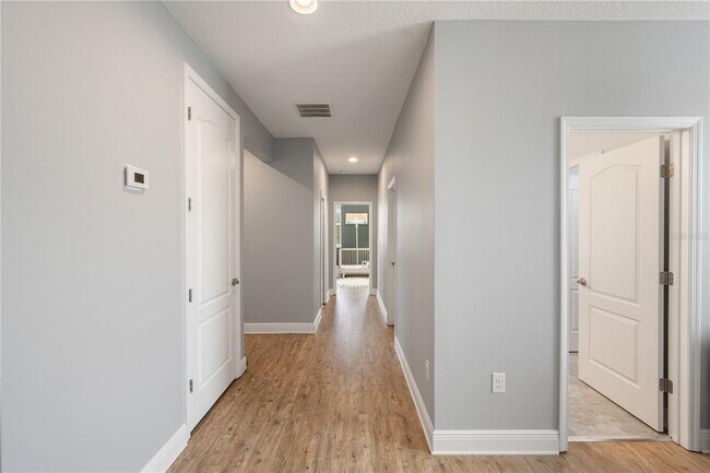 Building Photo - 15713 Sweet Limetta Dr