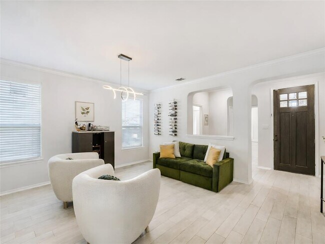 Building Photo - 159 Kennicott Dr