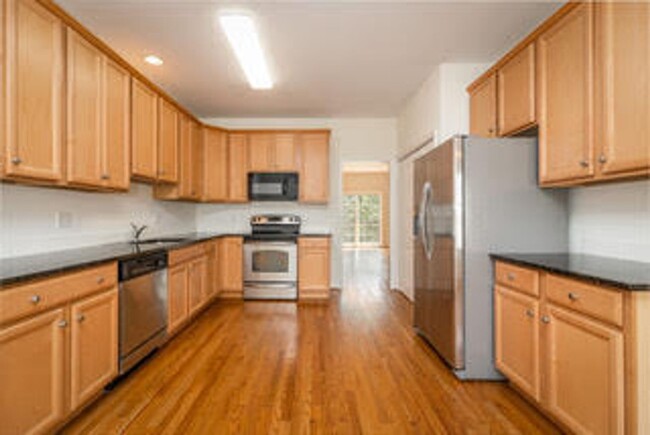 Building Photo - Spacious Hockessin Townhome