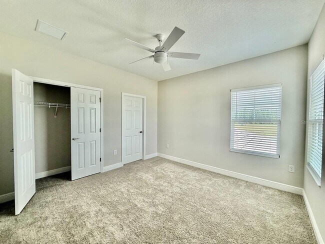 Building Photo - 35617 Stableton Ln