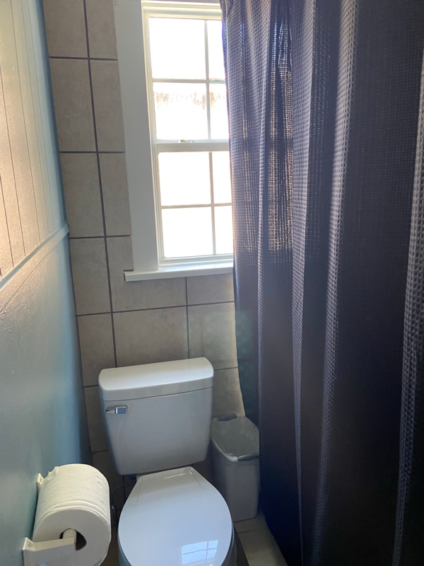 Building Photo - 717 Baker St