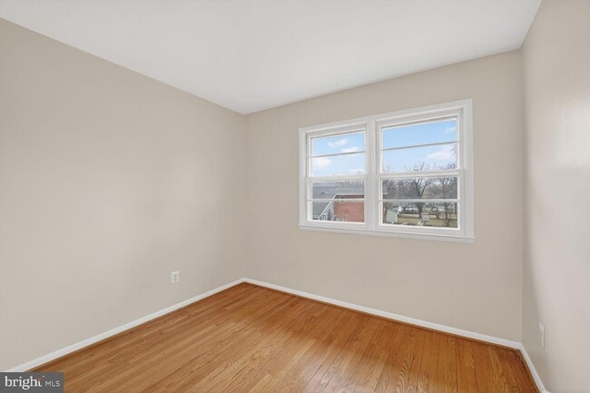 Building Photo - 5421 Henderson Way