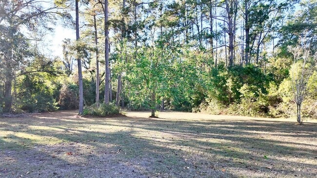 Building Photo - 1002 N Madison St