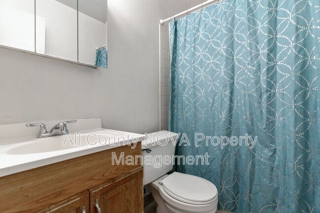 Building Photo - 906 Anvil Rd