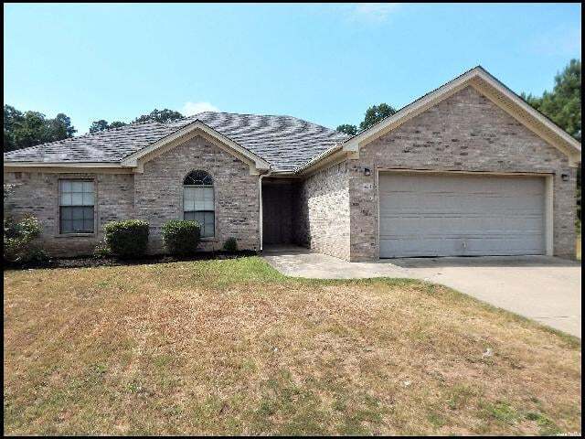 Primary Photo - 451 Wisteria Dr