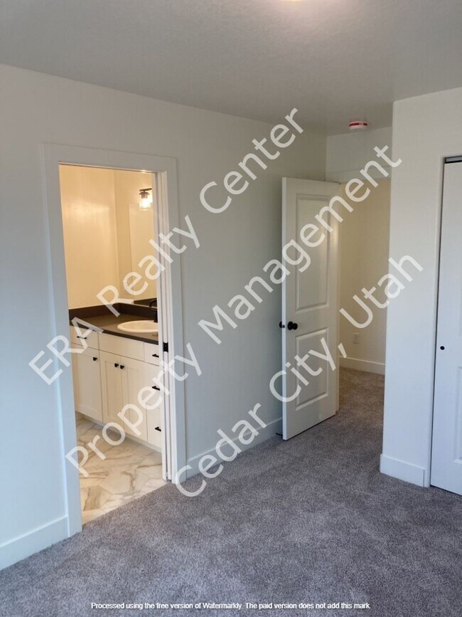 Building Photo - 4283 UT-56