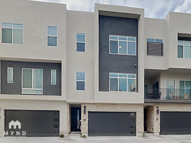 Building Photo - 6850 E McDowell Rd