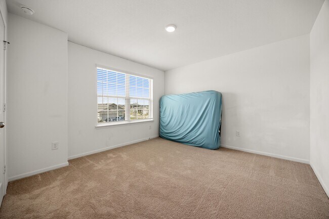 Building Photo - 16907 Elm Grove Rd