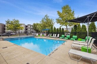 Building Photo - Trotters Park